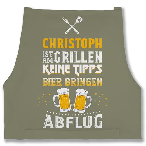 Schürze - Grillschürze Herren Männer - Name ist am grillen keine Tipps Bier bringen Abflug - Witzig Grillen Geschenk - 85x69 - Sage Grün - grill mann papa personalisierte für zum geburtstag von Geschenk mit Namen personalisiert by Shirtracer