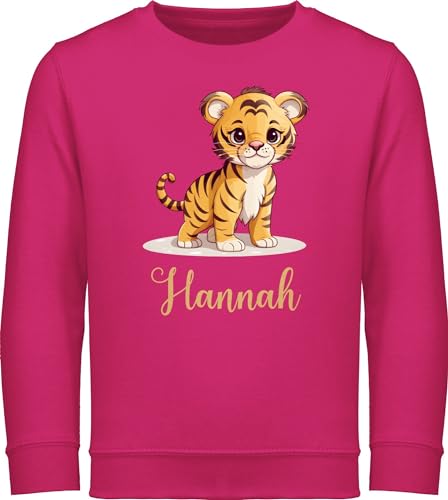 Sweater Kinder Sweatshirt Jungen Mädchen Pullover - Tiger mit Namen - Zootiere Tiermotiv - 152 (12/13 Jahre) - Fuchsia - Tiger, tigermotiv Pulli personalisierte Personalisieren Motiv Geschenke von Geschenk mit Namen personalisiert by Shirtracer