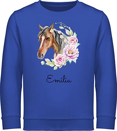 Sweater Kinder Sweatshirt Jungen Mädchen Pullover - Pferd Pferde - Wunschname Pferdekopf Name - 140 (9/11 Jahre) - Royalblau - personalisierte reiten Maedchen pferdezubehör selbst gestalten Reiter von Geschenk mit Namen personalisiert by Shirtracer