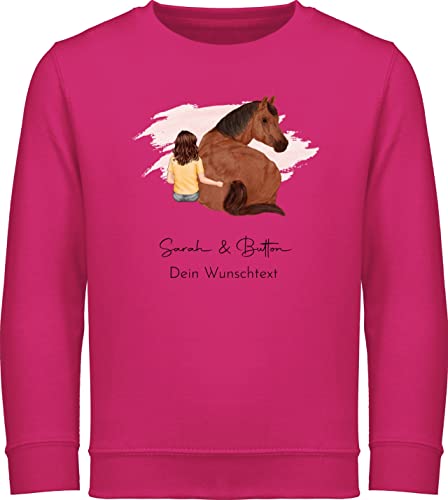 Sweater Kinder Sweatshirt Jungen Pullover - Pferd - Pferdemädchen Namen - Pferde Mädchen Geschenk - 116 (5/6 Jahre) - Fuchsia - Geschenke für reiterinnen selbst Bedrucken von Geschenk mit Namen personalisiert by Shirtracer