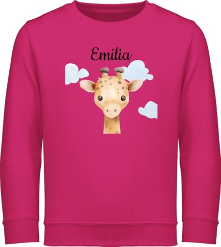 Sweater Sweatshirt Jungen Mädchen Pullover - Süße Giraffe personalisiert I Giraffen Geschenke I Geschenk für Kinder mit Name I Giraffe Kindermotiv I Geschenk mit Giraffen I Savannentier - 128 (7/8 von Geschenk mit Namen personalisiert by Shirtracer