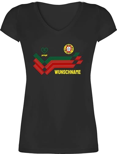T-Shirt Damen V Ausschnitt - 2024 Fussball EM Fanartikel - Personalisierbares Portugal Motiv Trikot | Individuelles Portugal Design mit Wappen und Landesfarben | Mit eigenem Namen - XL - Schwarz von Geschenk mit Namen personalisiert by Shirtracer