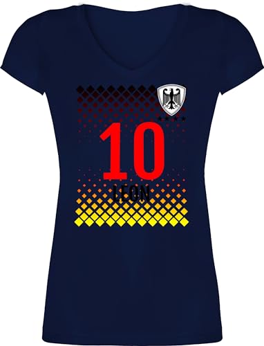 T-Shirt Damen V Ausschnitt - 2026 Fussball WM Fanartikel - Deutschland Fußball Trikot | Germany-Style mit personalisiertem Namen und Nummer - 3XL - Dunkelblau - Tshirt em 2024 Wunschname Frauen von Geschenk mit Namen personalisiert by Shirtracer