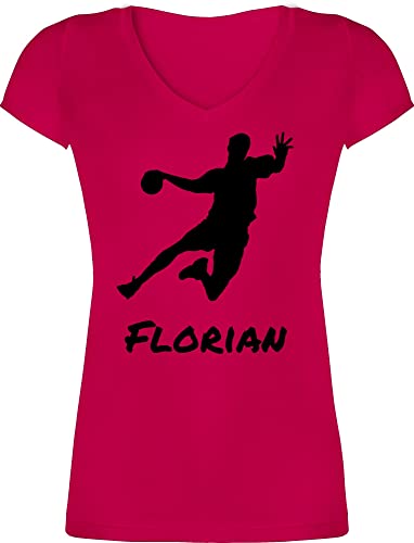 T-Shirt Damen V Ausschnitt - Geschenke Handball Zubehör - Handballer Silhouette mit Name - XS - Fuchsia - personalisiertes Shirt von Geschenk mit Namen personalisiert by Shirtracer