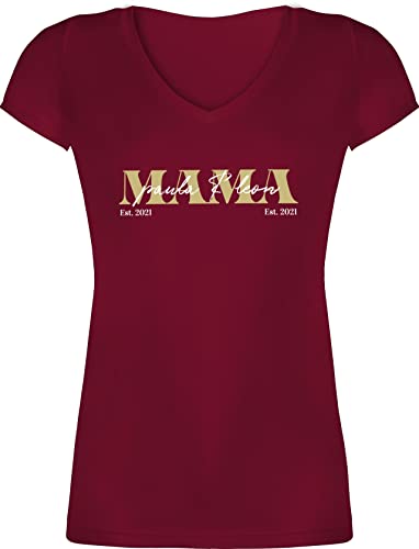 T-Shirt Damen V Ausschnitt - Muttertag - Mama Geschenk mit Namen Kinder Datum Geburtsjahr Muttertagsgeschenk Mutti seit - 3XL - Bordeauxrot - Geschenke für Mutter personalisierte mom mämä von Geschenk mit Namen personalisiert by Shirtracer