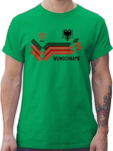 T-Shirt Herren - 2024 Fussball EM Fanartikel - Personalisierbares Albanien Motiv Trikot | Individuelles Shqipëri Design mit Wappen und Landesfarben | Mit eigenem Namen | Albania - M - Grün von Geschenk mit Namen personalisiert by Shirtracer