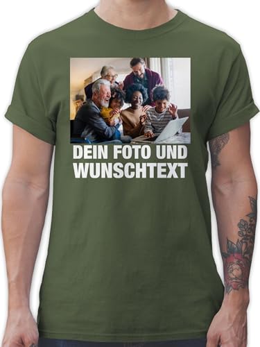 T-Shirt Herren - Mit Bild eigenem Foto Name Text Wunschtext - L - Army Grün - und gestalten Aufdruck selbst wunschdruck selber auswählbaren Druck drucken schreiben personalisierte & einfügen von Geschenk mit Namen personalisiert by Shirtracer