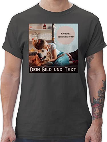 T-Shirt Herren - eigenem - Foto Bild Geschenk - 4XL - Dunkelgrau - selbst beschriften with Your own Photo and Text t-schirt Vatertagsgeschenke t Shirt Tshirt Bedrucken Lassen personalisierten Druck von Geschenk mit Namen personalisiert by Shirtracer