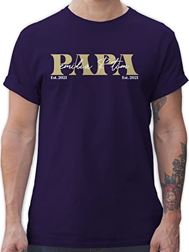 T-Shirt Herren - zum Vatertag - Papa Geschenk mit Namen Kinder Datum Geburtsjahr Weihnachten Geburtstag - L - Lila - Vatertagsgeschenke t Shirt personalisierte Geschenke für väter zweifacher von Geschenk mit Namen personalisiert by Shirtracer