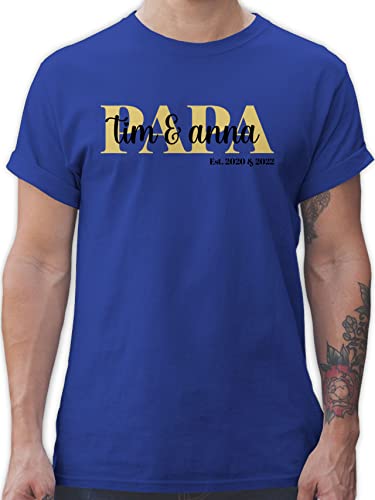 T-Shirt Herren - zum Vatertag - Papa Schriftzug Datum Namen Kinder - XXL - Royalblau - Geschenke für Vater Tshirt Vatertagsgeschenk personalisierte t- Shirt väter Shirts personalisiertes Name von Geschenk mit Namen personalisiert by Shirtracer