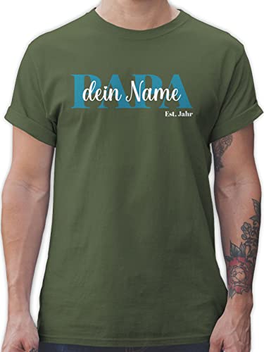 T-Shirt Herren - zum Vatertag - Schriftzug Papa Namen Kinder - L - Army Grün - personalisierte Geschenke Vatertagsgeschenke dad t Shirts männer personalisiertes Shirt Vatertagsgeschenk papatags von Geschenk mit Namen personalisiert by Shirtracer