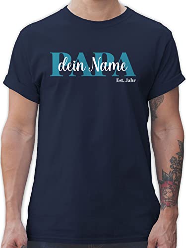 T-Shirt Herren - zum Vatertag - Schriftzug Papa Namen Kinder - L - Navy Blau - Vatertagsgeschenk Vater Geschenke männer Tshirt personalisierte Shirt Tochter Vatertagsgeschenke für väter Shirts von Geschenk mit Namen personalisiert by Shirtracer