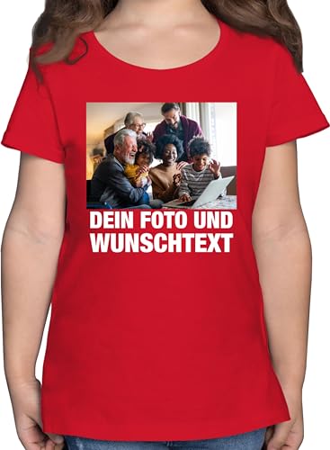 T-Shirt Mädchen - Geschenk mit Bild I eigenem Foto I Name I eigener Text I Wunschtext - 128 (7/8 Jahre) - Rot - abschluss Shirt grundschule personalisiertes Tshirt für Kinder selbst drucken Logo von Geschenk mit Namen personalisiert by Shirtracer