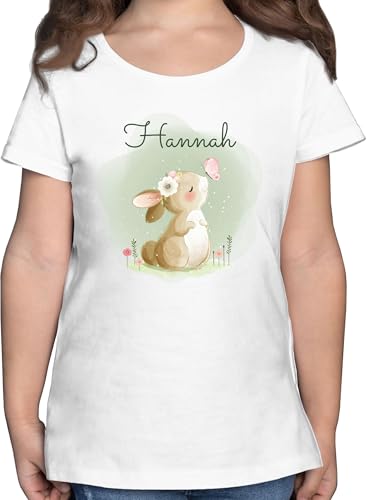 T-Shirt Mädchen - Süßer Hase mit Name personalisiert I Hasen Geschenk Bunny I Rabbit I Kaninchen - 140 (9/11 Jahre) - Weiß - Ostern Tshirt Kinder Oster-Tshirt hasenmotiv kaninchenmotiv Shirt von Geschenk mit Namen personalisiert by Shirtracer