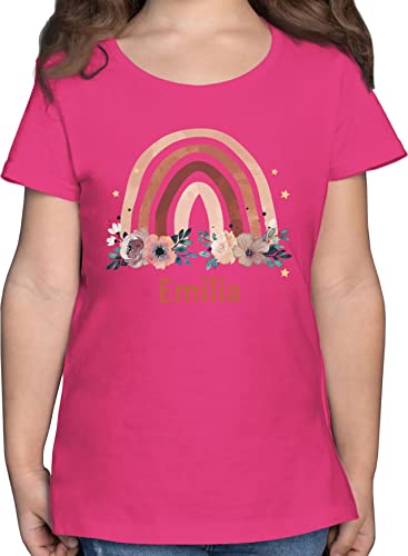 T-Shirt Mädchen - Boho - Geschenk Regenbogen mit Name personalisiert I Rainbow - 128 (7/8 Jahre) - Fuchsia - Shirt Tshirt Kind Kindergarten Bohemian Blume t-Shirts personalisiertes Kinder von Geschenk mit Namen personalisiert by Shirtracer