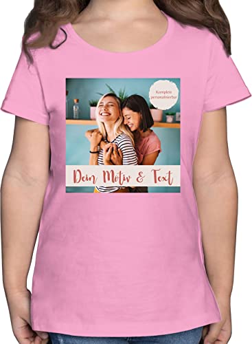 T-Shirt Mädchen - eigenem - Foto Bild - 104 (3/4 Jahre) - Rosa - drucken Lassen Kinder Shirts Shirt selbst Bedrucken Tshirt t individuell Fotodruck wunschtext eigene Bilder individuellem Druck von Geschenk mit Namen personalisiert by Shirtracer