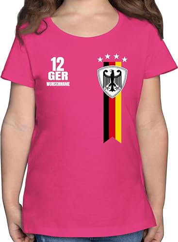 T-Shirt Mädchen personalisiert mit Namen - Fussball EM 2024 Fanartikel Kinder - WM Fan-Shirt Deutschland - 152 (12/13 Jahre) - Fuchsia - Nationalmannschaft t- Shirts Tshirt fußball - F131K von Geschenk mit Namen personalisiert by Shirtracer