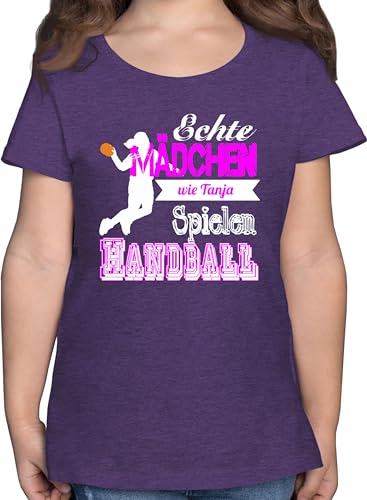 T-Shirt - Geschenke Kinder - Echte Mädchen Spielen Handball - mit Name - 140 (9/11 Jahre) - Lila Meliert - echt Shirt mädels Tshirt für Handballer t-Shirts Handballerin zubehör t Shirts sprüche von Geschenk mit Namen personalisiert by Shirtracer