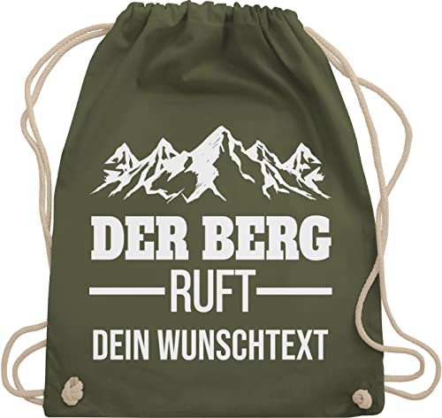 Turnbeutel Rucksack - Der Berg ruft - Wandern Geschenk - Unisize - Olivgrün - berge wanderbeutel wanderer tasche wander stoffbeutel wunschname von Geschenk mit Namen personalisiert by Shirtracer