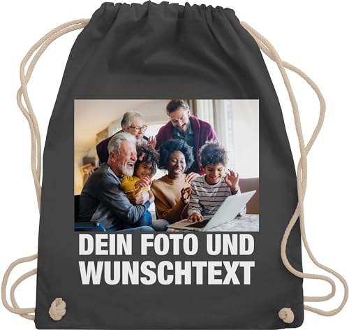 Turnbeutel Rucksack - Geschenk mit Bild I eigenem Foto I Name I eigener Text I Wunschtext - Unisize - Dunkelgrau - kinder kita wechselkleidung beutel selbst drucken logo stoffbeutel Turnbeutel Rucksack - Geschenk mit Bild I eigenem Foto I Name I eigener Text I Wunschtext - Unisize - Dunkelgrau - kinder kita wechselkleidung beutel selbst drucken logo stoffbeutel von Geschenk mit Namen personalisiert by Shirtracer