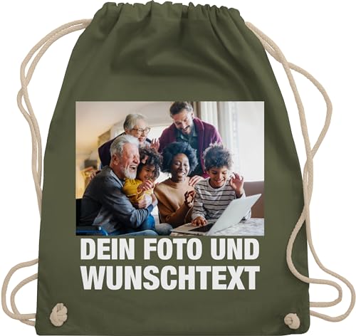 Turnbeutel Rucksack - Geschenk mit Bild I eigenem Foto I Name I eigener Text I Wunschtext - Unisize - Olivgrün - kinder kita wechselkleidung beutel selbst drucken logo stoffbeutel von Geschenk mit Namen personalisiert by Shirtracer