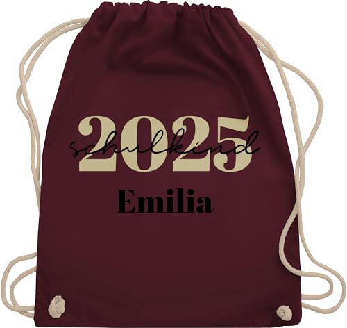 Turnbeutel Rucksack - Schulanfang Einschulung - Schulkind 2025 - Schreibschrift - Unisize - Bordeauxrot - geschenke für mädchen name erster schultag sportbeutel schulanfänger sporttasche von Geschenk mit Namen personalisiert by Shirtracer