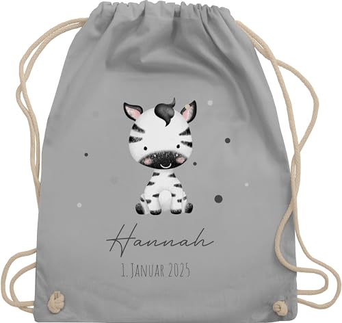 Turnbeutel Rucksack - Zebra mit Name und Datum - Geburtstag Geburt Tiermotiv Geschenk - Unisize - Hellgrau - geschenke von Geschenk mit Namen personalisiert by Shirtracer