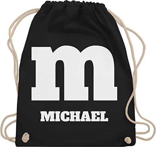 Turnbeutel Rucksack - Karneval Accessoire Fasching - M Kostüm mit anpassbarem Namen - Unisize - Schwarz - personalisierte rucksäcke karnevals name beutel jga faschings sporttasche baumwolle von Geschenk mit Namen personalisiert by Shirtracer