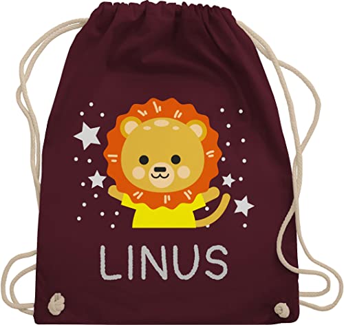 Turnbeutel Rucksack - Löwen - Löwe Name - Unisize - Bordeauxrot - beutel stoff stoffbeutel kindergarten kita baumwolle personalisierter kinder kordel kindergartenrucksack maedchen für junge von Geschenk mit Namen personalisiert by Shirtracer