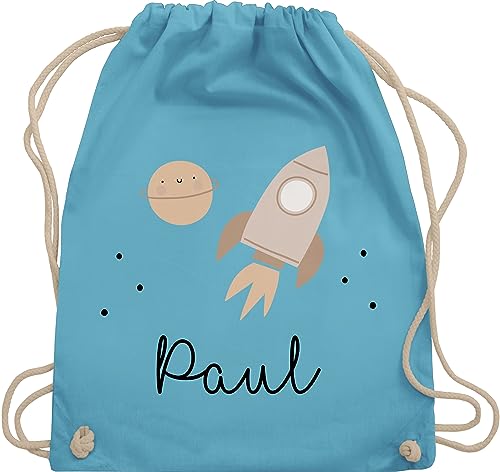 Geschenk mit Namen personalisiert by Shirtracer Turnbeutel Rucksack - Weltall - Niedliche Rakete Weltraum Raumschiff - Unisize - Hellblau - astronaut planeten tasche nasa astronauten von Geschenk mit Namen personalisiert by Shirtracer