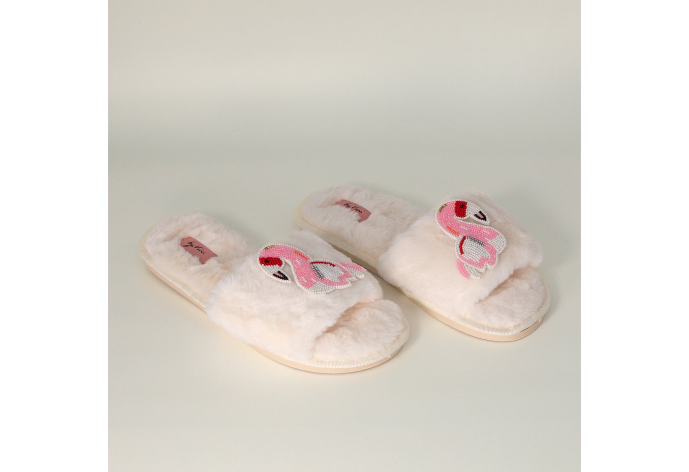 Geschenkbox Slipper Weiß mit Brosche Pink Flamingo, 38/39 Slipper (mit Brosche Pink Flamingo) mit Brosche Pink Flamingo von Geschenkbox
