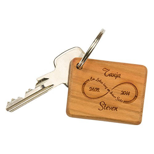 Geschenke 24 Schlüsselanhänger Holz rechteckig Unendlichkeit: Auto Schlüsselring mit Gravur – personalisiert mit Namen und Datum – Hochzeitsgeschenk, Valentinstagsgeschenk von Geschenke 24