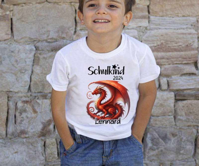Schulkind T Shirt Personalisiert Drache Mit Name Junge Personalisiert Geschenkidee Schulbeginn Einschulung von Geschenkelaedchen