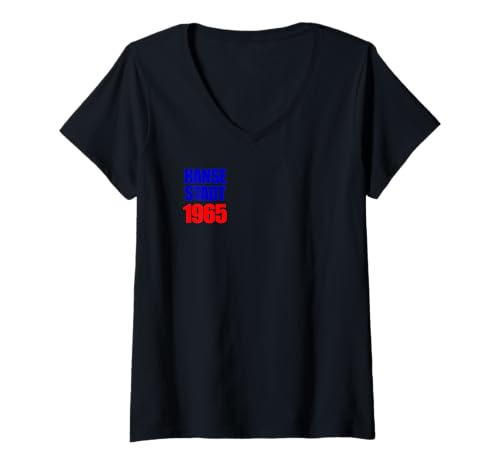 Damen Rostock Hansestadt unsinkbar Fußball Ostsee Hanseaten Hafen T-Shirt mit V-Ausschnitt Damen Rostock Hansestadt unsinkbar Fußball Ostsee Hanseaten Hafen T-Shirt mit V-Ausschnitt von Geschenkidee Geschenk Fan Fußball Sport Heimat See