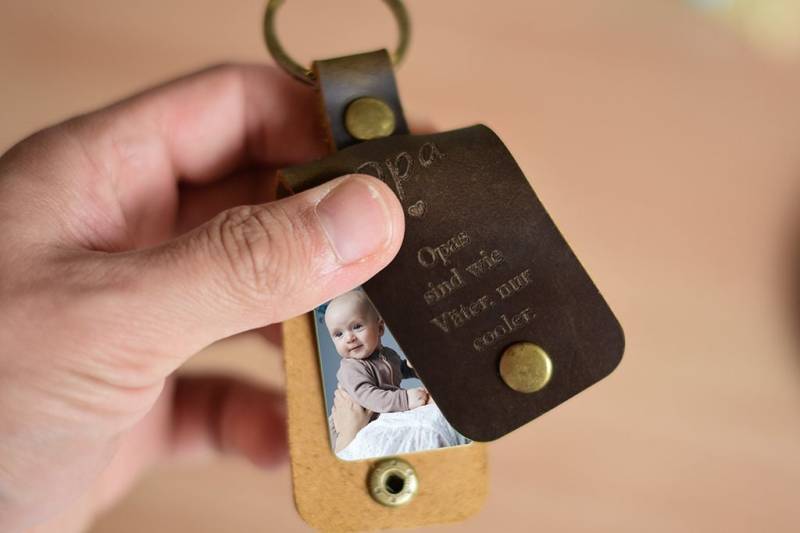 Opa Geburtstaggeschenk | Leder Schlüsselanhänger Für Den Personalisiert Opas Sind Wie Väter Nur Cooler Gravur von GeschenkmeisterShop