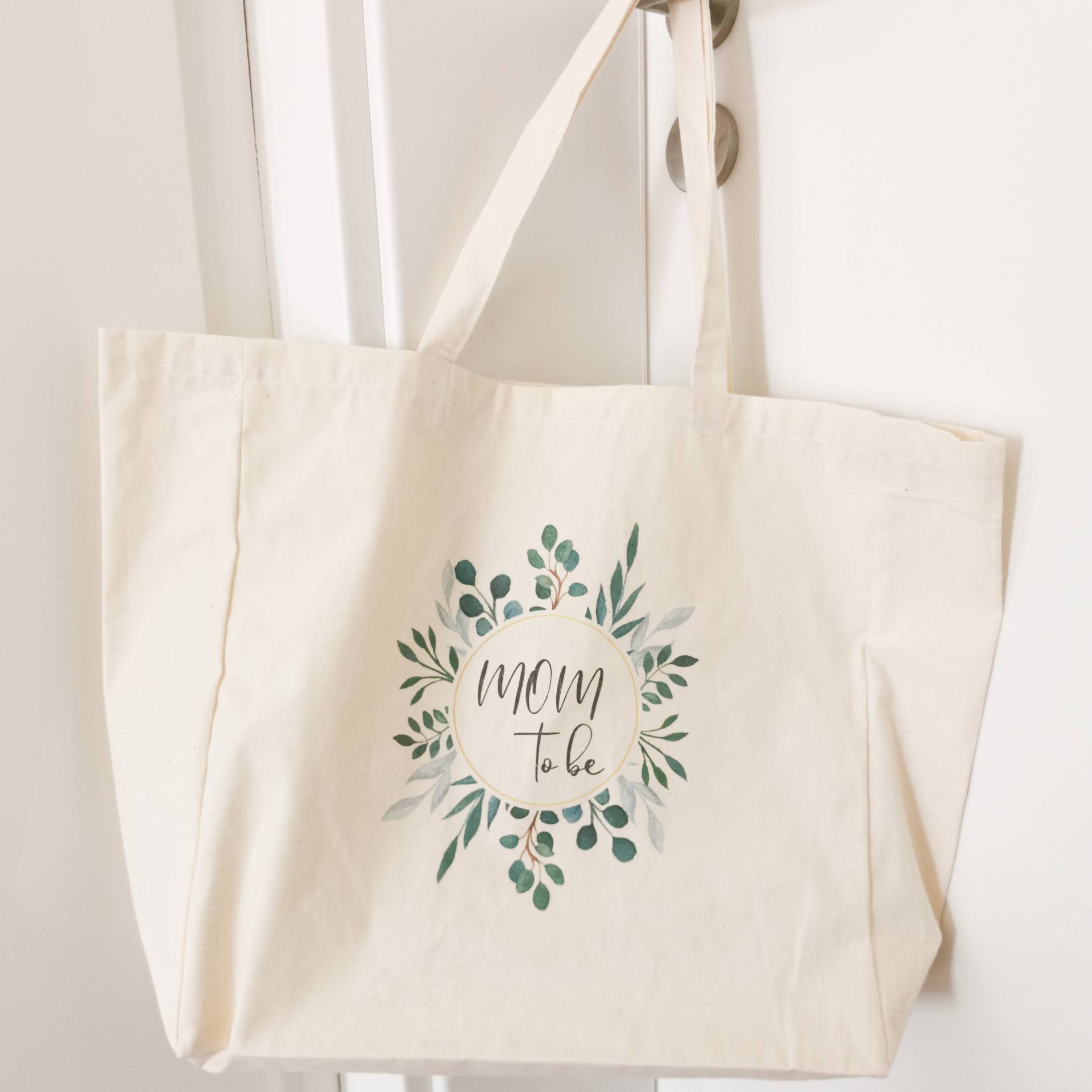 Große Baumwolltasche Mom To Be Jutebeutel Einkaufstasche Geschenk Zur Schwangerschaft Jutetasche Omatasche Babyparty Große Baumwolltasche Mom To Be Jutebeutel Einkaufstasche Geschenk Zur Schwangerschaft Jutetasche Omatasche Babyparty von GeschwisterbandeDes