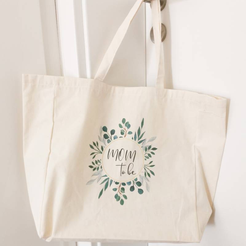 Große Baumwolltasche Mom To Be Jutebeutel Einkaufstasche Geschenk Zur Schwangerschaft Jutetasche Omatasche Babyparty Große Baumwolltasche Mom To Be Jutebeutel Einkaufstasche Geschenk Zur Schwangerschaft Jutetasche Omatasche Babyparty von GeschwisterbandeDes