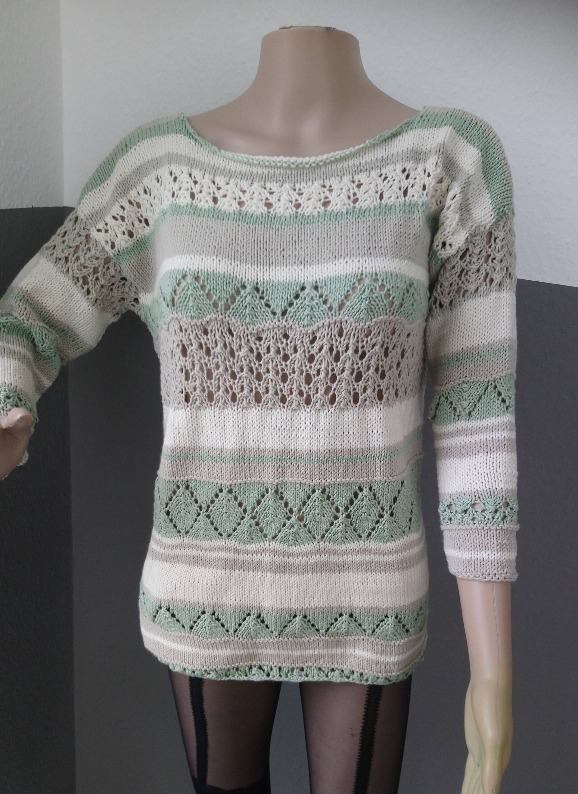 Pullover Mit Lochmuster, Strickpullover von Gestricksel