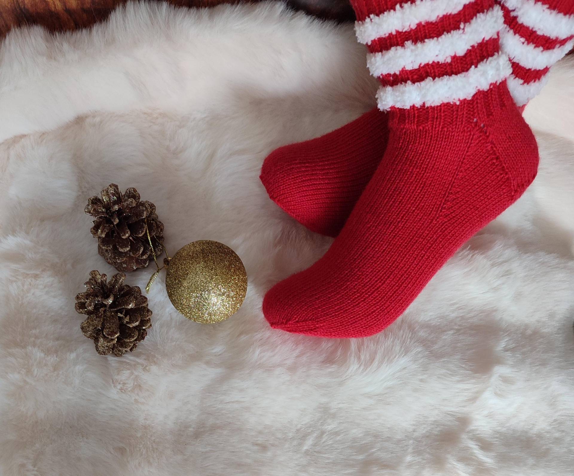 Weihnachtssocken Selbstgestrickt Weihnachtssocken Selbstgestrickt von GestrickteWunder78