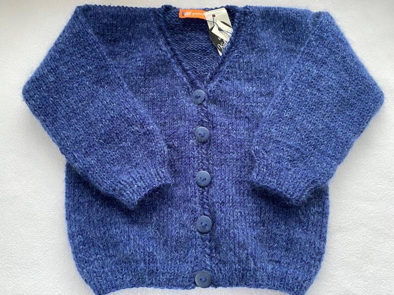 Edelstrickjacke Gr. 98/104 in Dunkelblau Aus Merinowolle, Seide Und Mohair Mit V-Ausschnitt Handgestrickt von Gestricktes