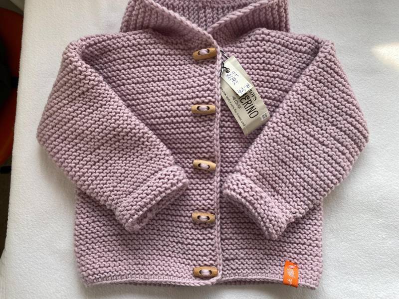 Kapuzenjacke Gr. 86/92 in Rosa Aus Reiner Merinowolle Kraus Rechts Handgestrickt von Gestricktes