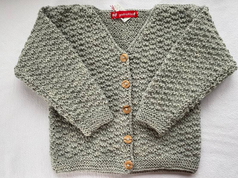 Kinderstrickjacke Mit V-Ausschnitt Gr. 98/104 in Graumelange Aus Strapazierfähiger Wolle Im Strukturmuster Handgestrickt von Gestricktes