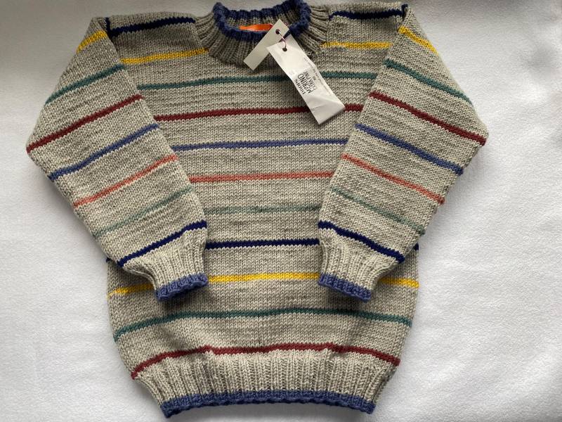 Pullover Gr.104/110 in Beigemelange Mit Bunten Streifen Aus Reiner Merinowolle Handgestrickt von Gestricktes
