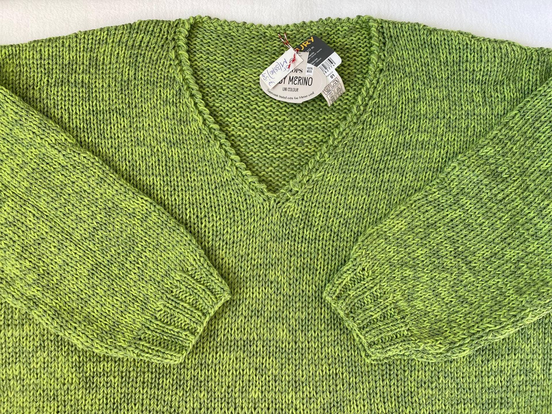 Sommerpullover Gr. 38/40 in Grünmeliert Aus Einem Wollgemisch Schlicht Rechts Handgestrickt Sommerpullover Gr. 38/40 in Grünmeliert Aus Einem Wollgemisch Schlicht Rechts Handgestrickt von Gestricktes
