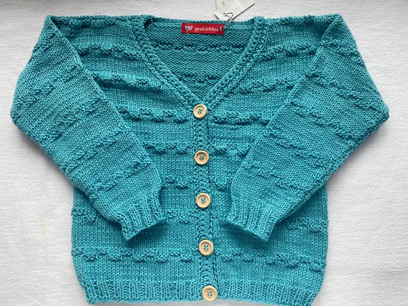 Strickjacke Gr. 98/104 in Helltürkis Us Reiner Baumwolle Mit V-Ausschnitt Im Strukturmuster Handgestrickt von Gestricktes
