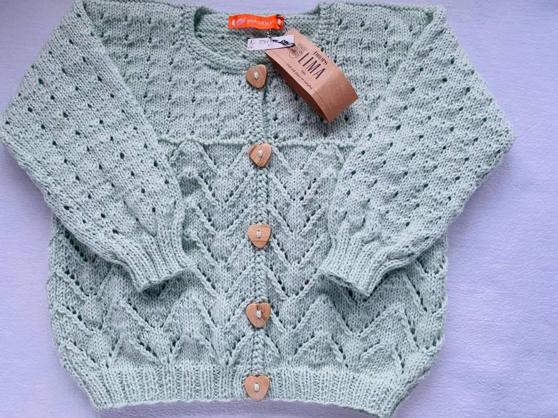 strickjacke Gr.116/122 in Minigrün Aus Reiner Wolle Im Lochmuster Handgestrickt von Gestricktes
