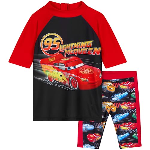 Get Trend Cars Badeanzug Kinder Kostüm 2 Teiliges Badehose Jungen Set mit Badeshorts und Schwimmshirt Strand Urlaub Schwimmen (5-6 Jahre, Rot/Schwarz Cars) von Get Trend