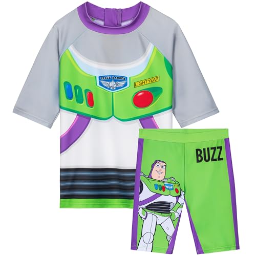 Get Trend Toy Story Badeanzug Kinder Kostüm 2 Teiliges Badehose Jungen Set mit Badeshorts und Schwimmshirt Strand Urlaub Schwimmen (5-6 Jahre, Mehrfarbig Toy Story) von Get Trend
