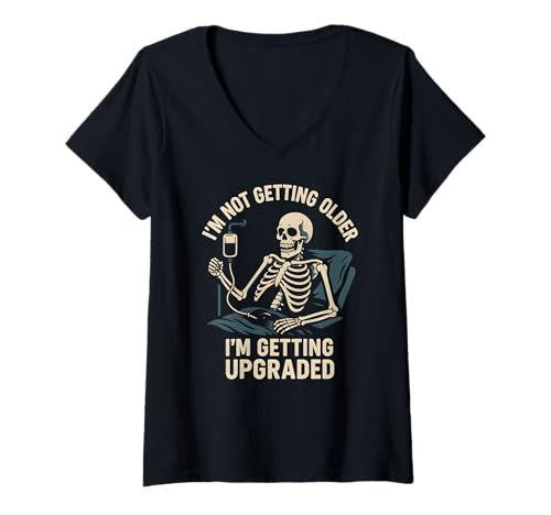 Damen Chirurgie Patient Getting Upgraded Fun Mens Get Well T-Shirt mit V-Ausschnitt von Get Well Hospital Wear For Patient Surgery Recover