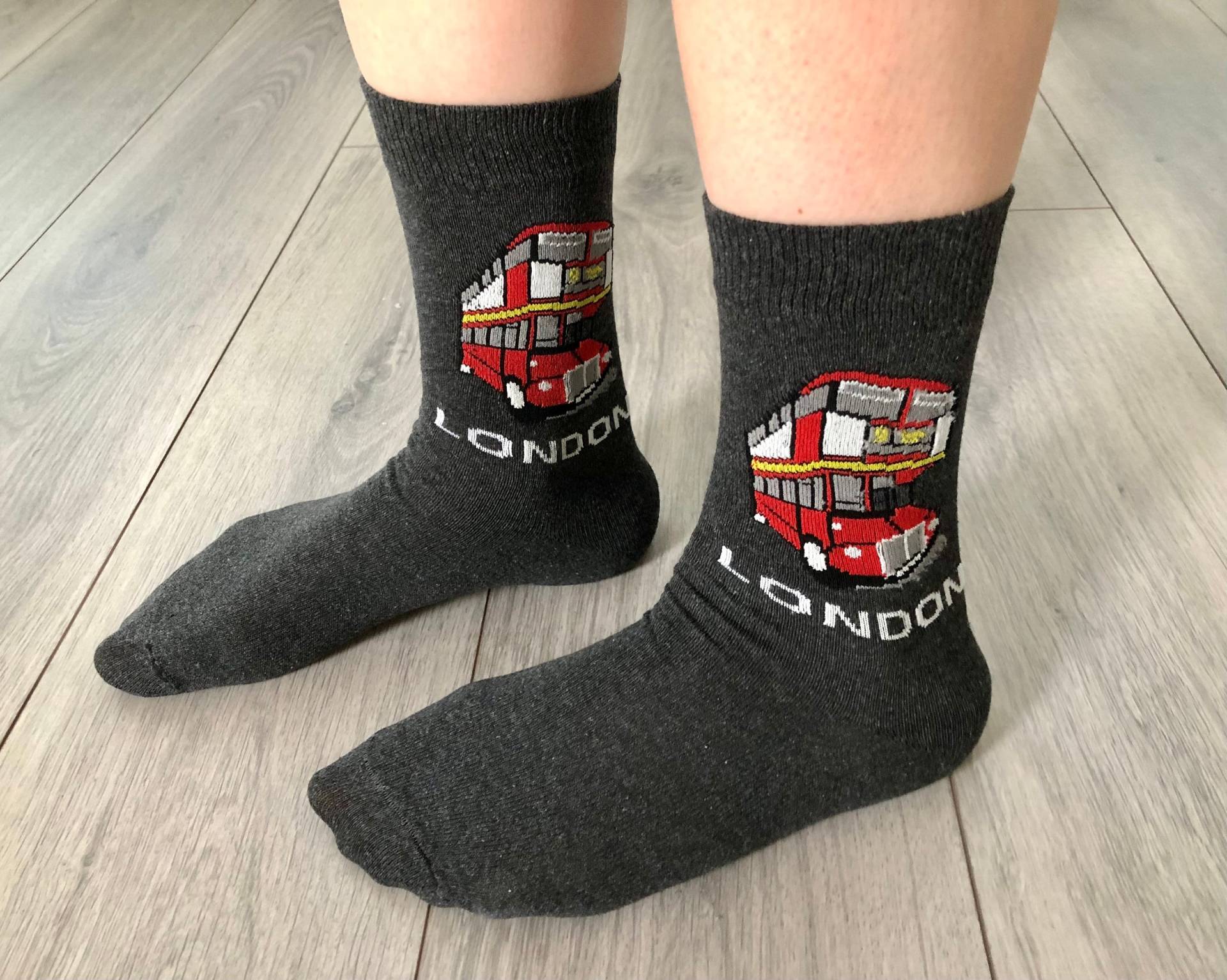 London Red Bus Doppeldecker Socken, Neuheit Spaß Geschenk Damen Herren Socken von Get4lessUKShop